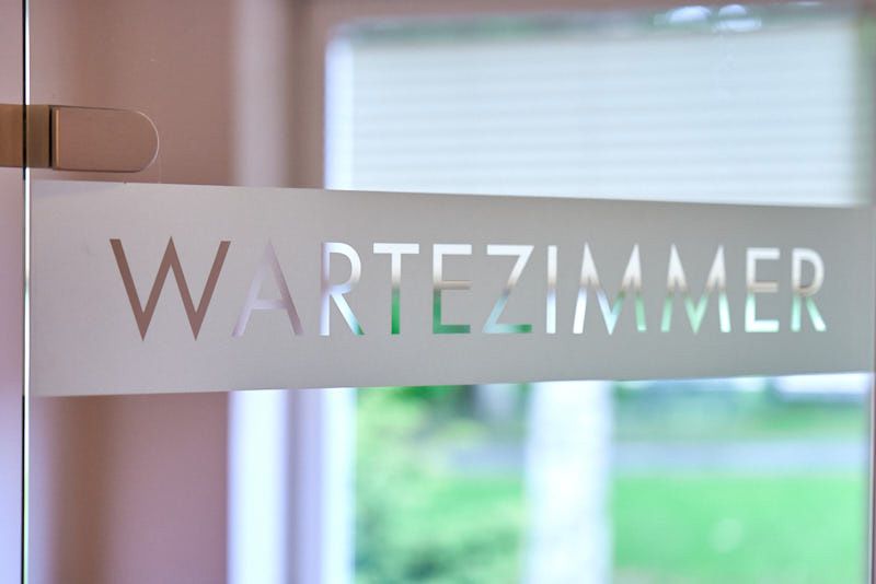 Wartezimmer Tür